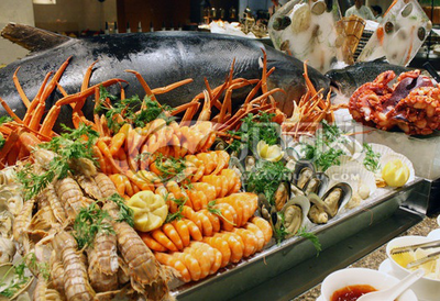 自助餐店老板透露:如果顧客愛(ài)吃海鮮產(chǎn)品,那我們就賺大了!